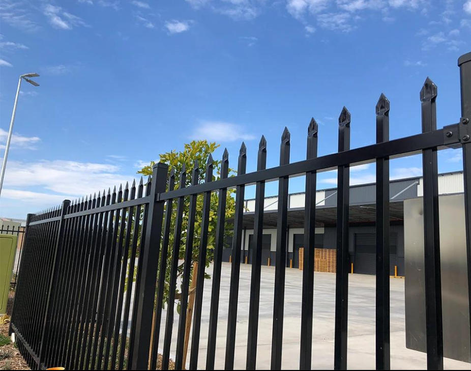 is-aluminum-fence-better-than-steel-2.jpg is-aluminum-fence-better-than-steel-2.jpg